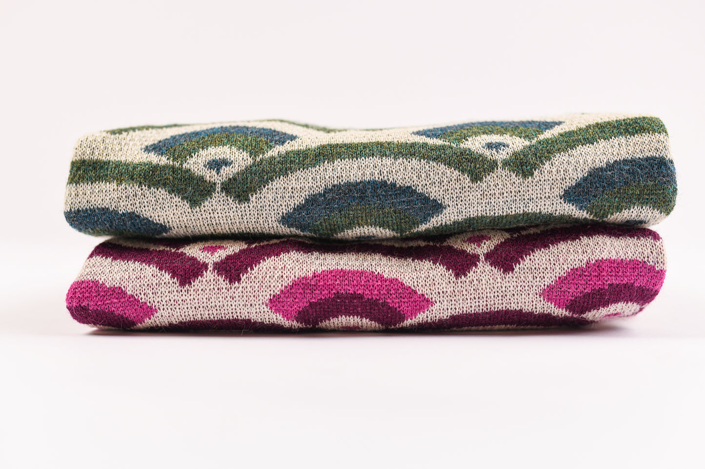Seashell Fuchsia Frost Lightweight Sweater